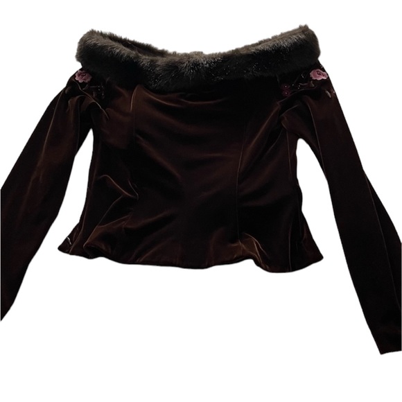 Alex evening shirt blouse Sexy off shoulder Faux fur Burgundy, soft, Valentines - Picture 5 of 10